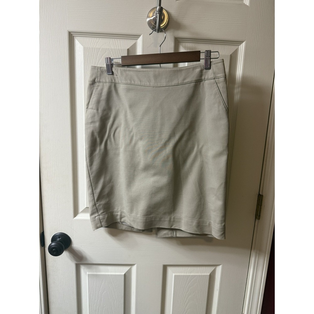 Merona Women's Khaki Pencil Skirt Size 6-Stretch